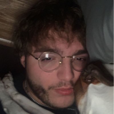 xxanderglazee's profile picture. 20 something idk / enjoy your time