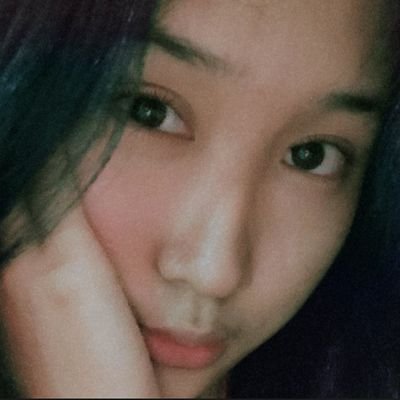 luluklugitasari's profile picture.