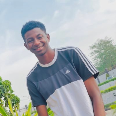oikeoluwa10's profile picture. 