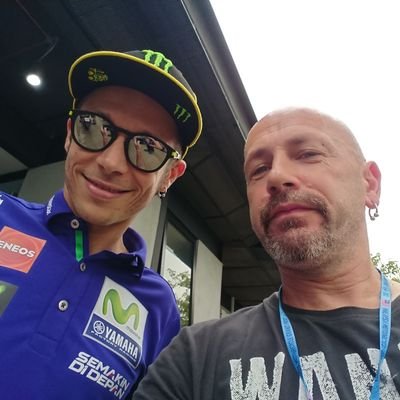 Huge follower of Motogp, SBK, BSB or anything bikes. Travel all over the world because tomorrow may never come. Live for today. https://t.co/AEABwW29LL