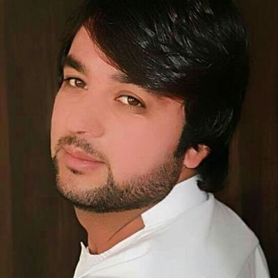 منش را از درختان،
ارزش را از ریشه ها،
و تغییرات را از برگ هایش بیاموزید...
غباری بدخشی