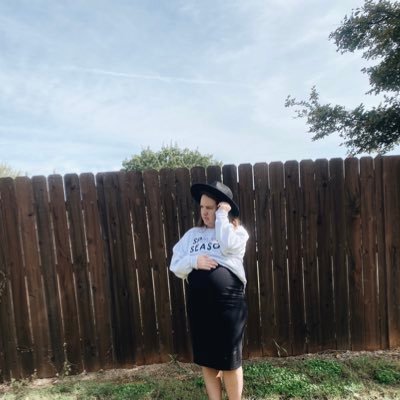 xoCaptMorgan's profile picture. Orginal GA Peach turning into a Texas Wildflower 🌻