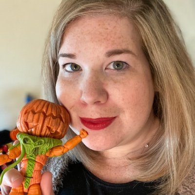 Hi! You might recognize me because I like to talk about toys. It's kind of what I do for a living. COBRAAAAA! 🐍
Personal account :) #hasbroemployee