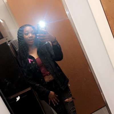 bri_fairley's profile picture. dga model💗/ msu ‘25 sports administration📚❤️