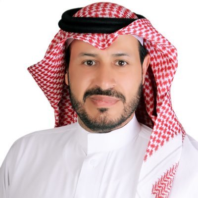 جاري تعبئة جزء من السيرة الذاتية بالسمين و الثمين .. لا وجود للغث أو الرّث .. تويتر أكسجين ولكن بلون وطعم 👌