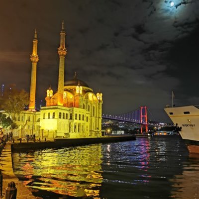 طالب دكتوراة في جامعة اسطنبول 🇯🇴 🇹🇷. المساعدة في حجز فنادق واكواخ في كل المدن التركية، ترتيب جداول سياحية وتقديم نصائح سياحية.Beşiktaşlıyım 🦅🦅🦅