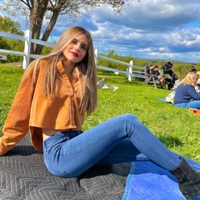 kdgonidakis's profile picture. It’s pronounced Go-Knee-Die-Kiss :)