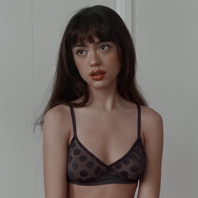 ⠀⠀ ── ♡ ゛𝐓𝐇𝐄 𝐃𝐎𝐎𝐃𝐋𝐄𝐒 𝐆𝐈𝐑𝐋 ᭄ part of the sassy legacy ⠀ 𖧷⁎ ݁ -`⦃ vιdᥱo gᥲmᥱ ᥣovᥱr ⧽ book’s fᥲᥒ ⦄ˊ˗ 𓈀𓈀 ❝ 'cause you know 𝐈 𝐝𝐨𝐧'𝐭 play nice ❞