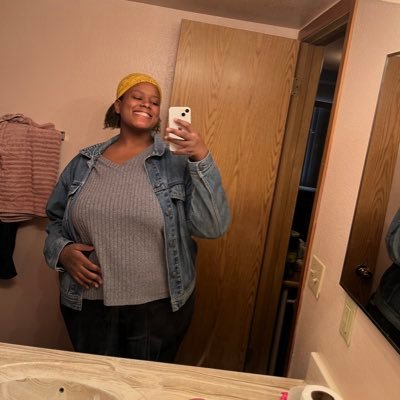 jenayedwards1's profile picture. Just a girl who wants to live to the fullest✨🤍