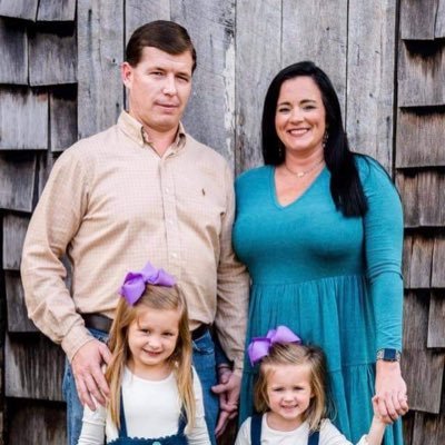 UWA Graduate School I’m a mom, Christian, coach, and math teacher! I love sports and teaching math!