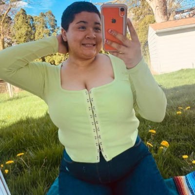 esssiemiller's profile picture. #flippinfamily