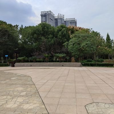 xgYoMhDy7byadsq's profile picture. 心情好点