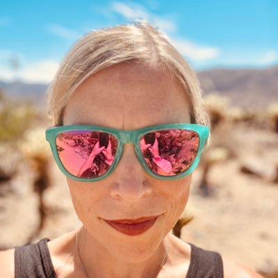 tiffer00's profile picture. Sun seeker, community builder & problem solver