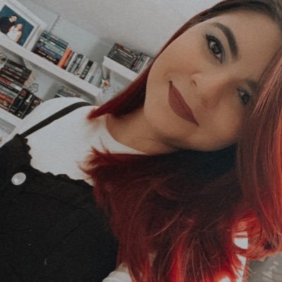 thalsettgrace's profile picture. 21 • she/her • hablo spanglish