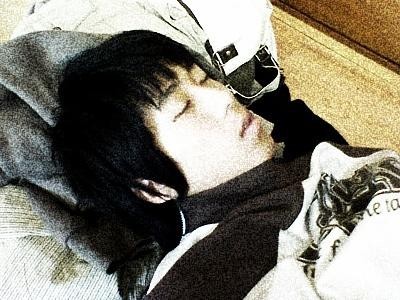 IntoTheRainBOw7's profile picture. 