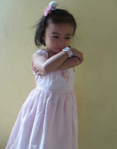 pooriray's profile picture. 