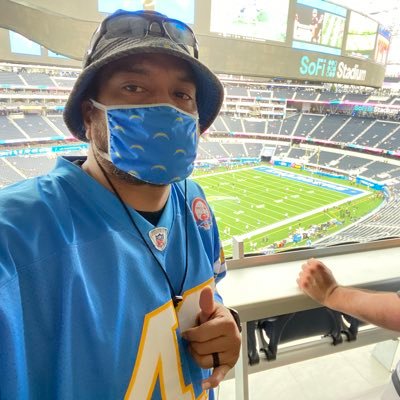 #Chargers season ticket holder #Clippers #UCLA #Padres #VGK #BoltFamForLife #LACx2 #NewBoltEra #ASAP $frozenpineapple907