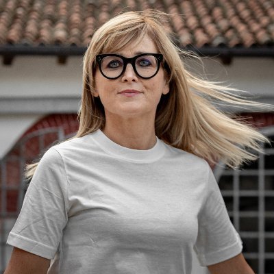 FerenaLenzi's profile picture. Leggo, guardo, assaggio, passeggio, curioso, sorrido. Poi scrivo.

😍 copy | social media mktg | communication consulting