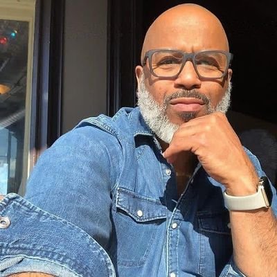 I'm a Man with big heart and beautiful personality, I believe in simplicity
