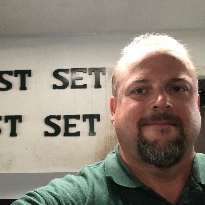 High School Football Coach
USAW & Barbell Rehab Certified S&C Instructor Retweets, Likes and Follows are not endorsements.
Very much single
