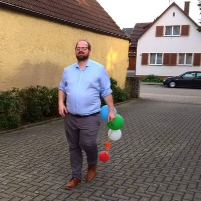 matze_aus_muc's profile picture. Politik und Soziale Arbeit; Praxis, Promotion, Profession, Prokrastination. Bissl Lehre auch.
persönliches, politisches, nerdiges, alltägliches, livegetweetetes