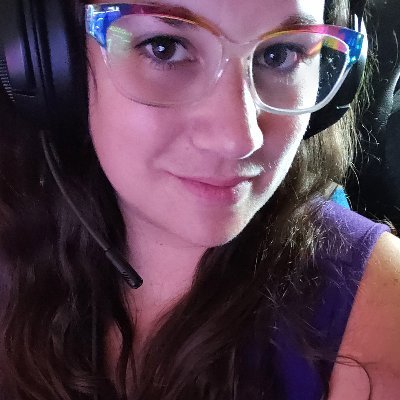Name is Tommie, I'm an artist, teacher, photographer and gamer living in Houston TX. Check out my stream some time :) Kidalia on Twitch and Cash app