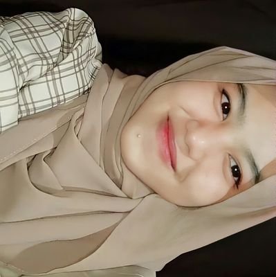 yaelahmine's profile picture. suka ngomong sendiri