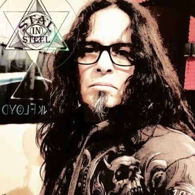 Stal in Steel nace en Ecuador , apolitico , contrario a la religión y todo lo que significa separación.
Larga vida al Rock
Luz y amor para Gaia
🤘💫💖💫🤘