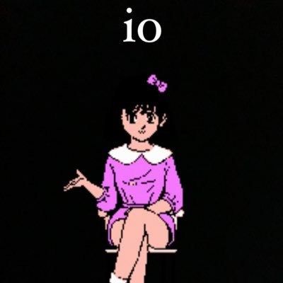 strega & stratega + la tipa strana del quinto piano che parla con alexa e col gatto