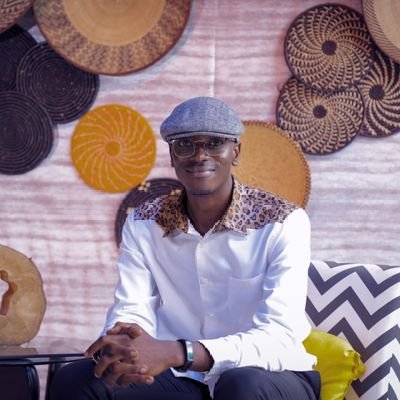 MitchelMwesiga's profile picture. Iꜰ I ᴄᴀɴ'ᴛ ᴡʀɪᴛᴇ ᴀʙᴏᴜᴛ ɪᴛ📝, I'ʟʟ ᴛᴀᴋᴇ ᴀ ᴘɪᴄᴛᴜʀᴇ📷|