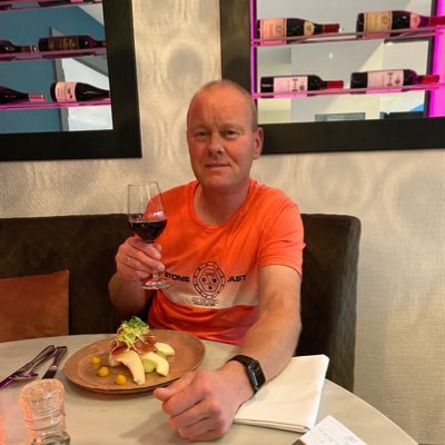 Roysmid72's profile picture. Trots op Rotterdam,  nuchtere Zeeuw. 🎣❤️🤍🍷