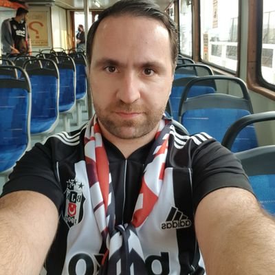 Şahsına münhasır bir Beşiktaş'lı 🤍🖤🦅
Beşiktaş JK Kongre Üyesi