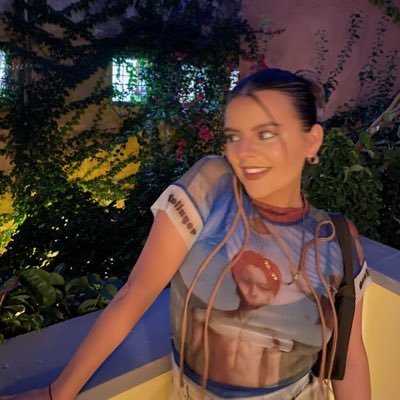 zo_arms's profile picture. 6