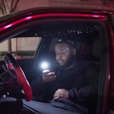 Mal2trill's profile picture. 