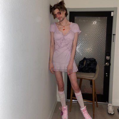 howlween's profile picture. ppriv selective i talk about my ed and personal problems if you r uncomfy with that u dont have to follow