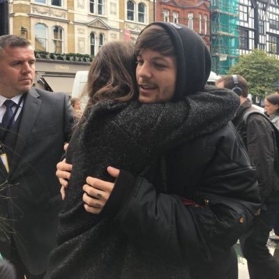 daily hugs from louis