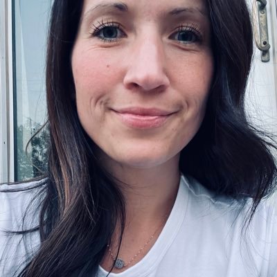 LauraKRN82's profile picture. 