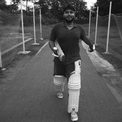 A software Engineer.
A Fan of Kohli and Rohit (so Rohitians and viratians just stay away)!!!
VIT Graduate!!!