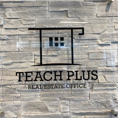 teachplus1001's profile picture. 沖縄県那覇市にある不動産屋さんです🏠 予約はURLからどうぞ🕊
