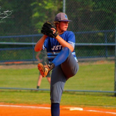 6’2 185 - 2025 RHP - Enka HS