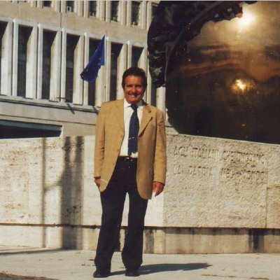 nino_pitrone's profile picture. Cav. Uff. Repubblica Italiana,
Dottore in Giurisprudenza e Scienze politiche,
Pensionato Funzione Pubblica Europea