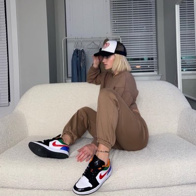 jessicaataylor_'s profile picture. 