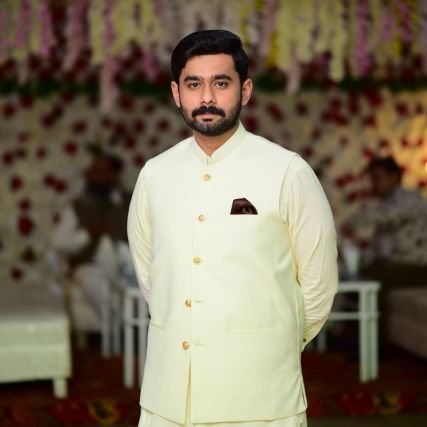 Proud Pakistani , Jeweler , Aesthete , Studied BSCS , MSPM , Essay Writer , General Secretary at Superior IT club , Member at Pakistan Youth Change Advocates.