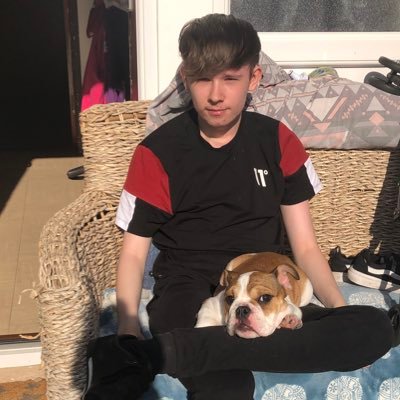 ElkinBrandon's profile picture. I’m 19, Live In Northern Ireland