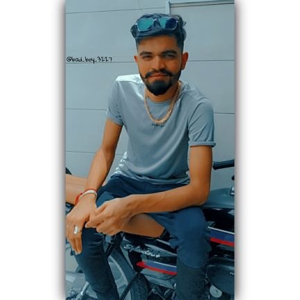 dravit_nandha's profile picture. 