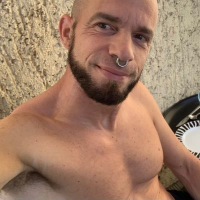 MichelDelaunayx's profile picture. hairy hung 40+ lad shows and loves hairy balls ass’ n cox 🏳️‍🌈🇩🇪 NSFW 🔞 https://t.co/ogdQZawu6J 🦋https://t.co/Q9roXsVxg3