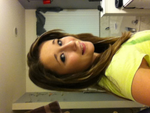 wassup im haylie(: i love volleyball and hangin with my people!(: