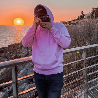 weaarin's profile picture. Trader amateur, hodleur professionnel 🚀 28 ans et déjà trop de screenshots de wallet dans ma galerie | Bourse & Crypto 📊