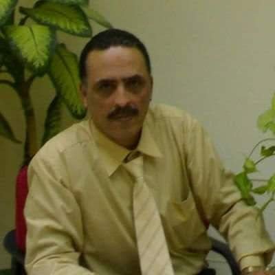 HpIpb1gF1KiDTYf's profile picture. ▁▂▃▄▅🦋🦋🦋▅▄▃▂▁ 

من الطبيعي أن ترى السفينة في الماء لكن من الخطر أن ترى الماء في السفينة فكن أنت في قلب الدنيا ولا تجعل الدنيا في قلبك .