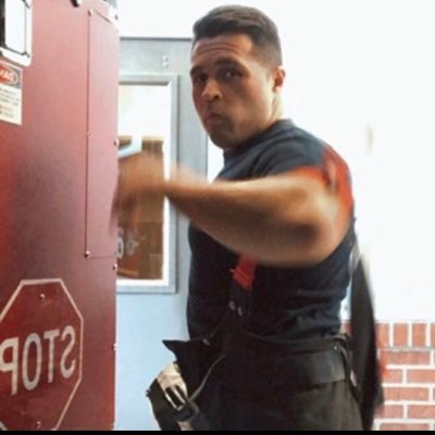 Hola_Hef_Fito's profile picture. You can catch me, Skatin’ through your town puttin' it down y'all relatin', No waitin’ I'll make your block infrared hot I'm like Satan...